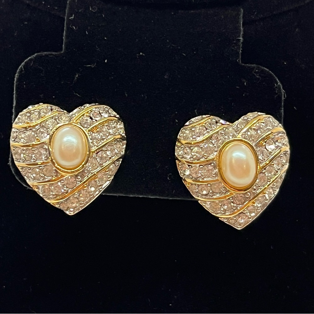 RICHELIEU Signed Faux Pearl Rhinestone Heart Earrings